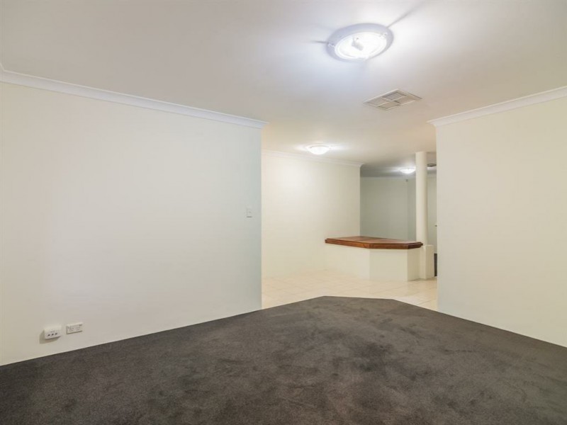 82 Dean Road, Jandakot WA 6164