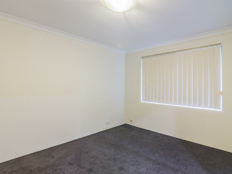 82 Dean Road, Jandakot WA 6164