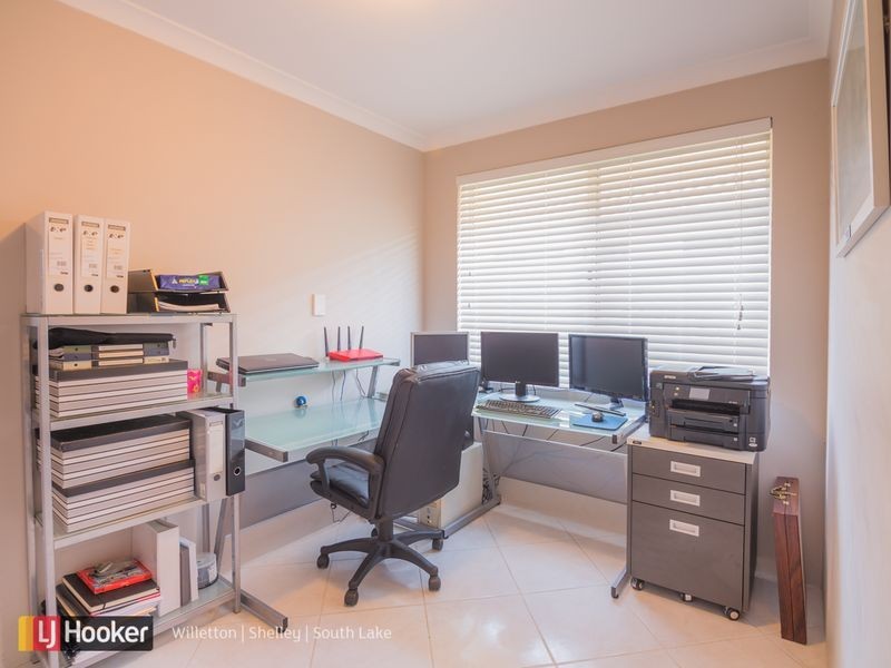 42 Twilight Mews, Aubin Grove WA 6164