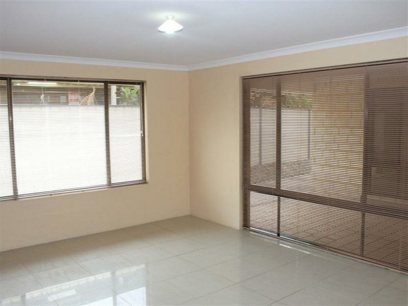 5 Georgia Way, Success WA 6164