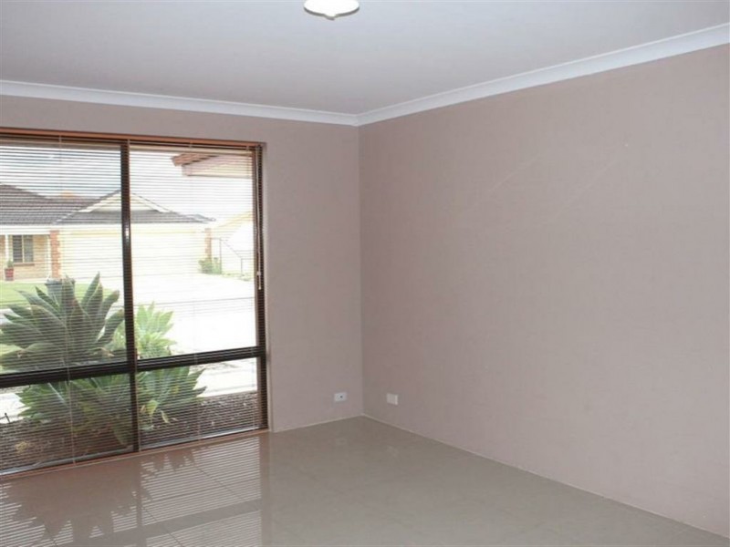 5 Georgia Way, Success WA 6164