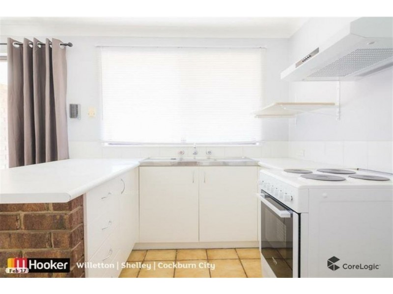 17 Mollerin Place, South Lake WA 6164