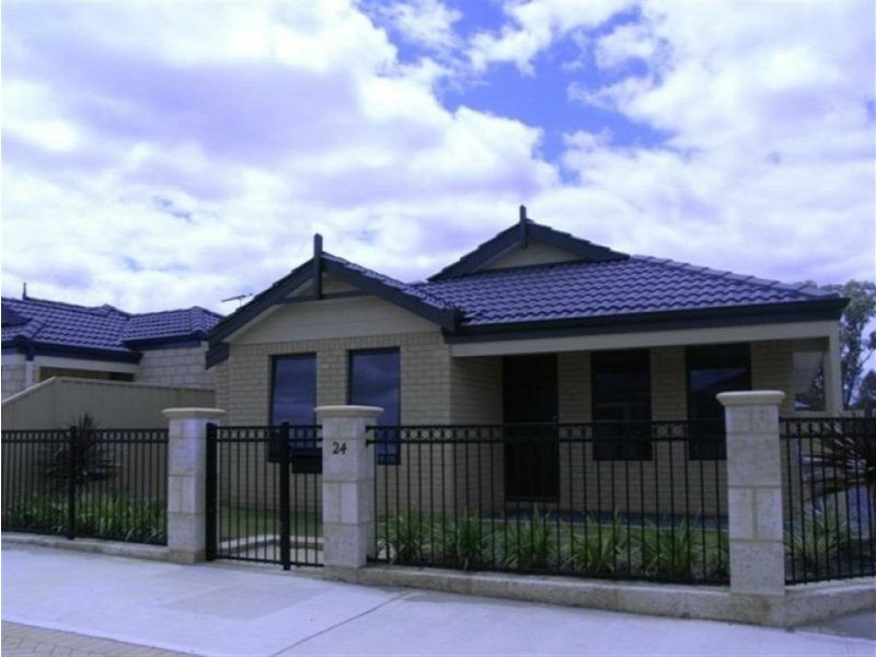 24 Dewsbury Drive, Bertram WA 6167
