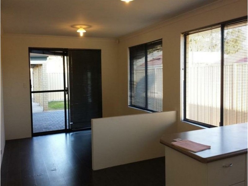 24 Dewsbury Drive, Bertram WA 6167