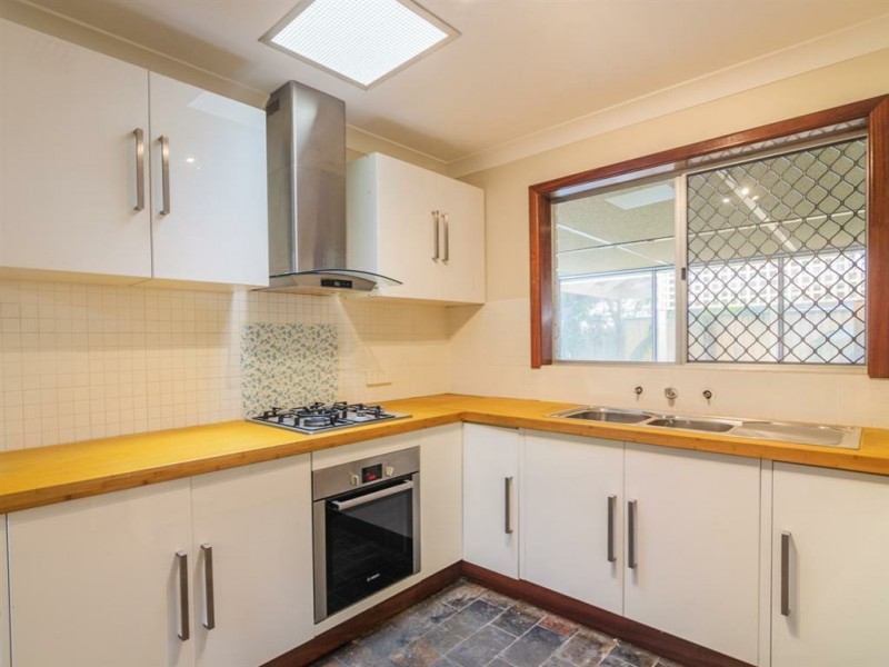 10 Homestead Avenue, Bibra Lake WA 6163