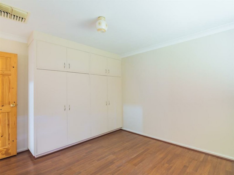 10 Homestead Avenue, Bibra Lake WA 6163