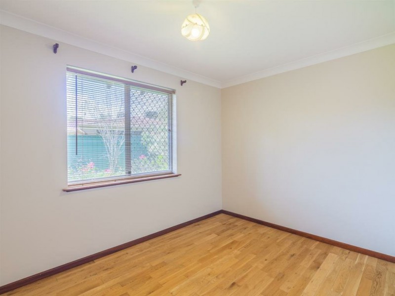 10 Homestead Avenue, Bibra Lake WA 6163