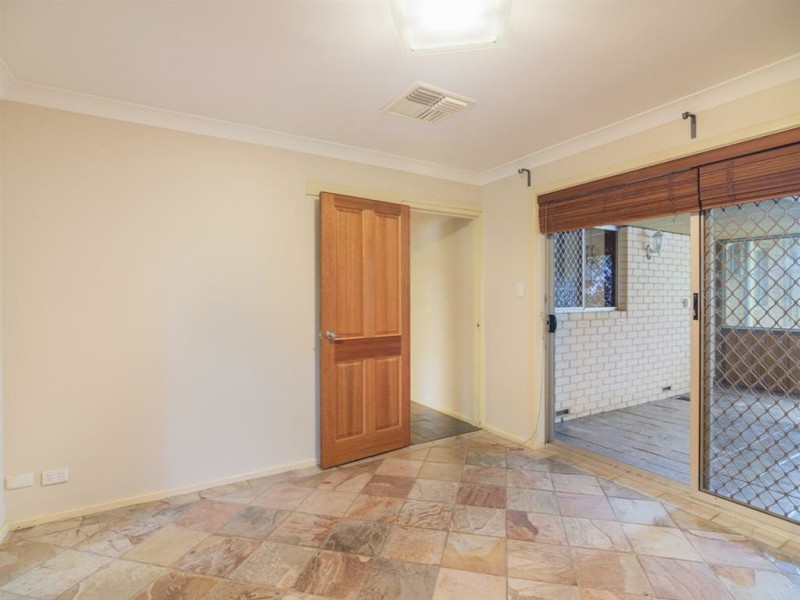 10 Homestead Avenue, Bibra Lake WA 6163