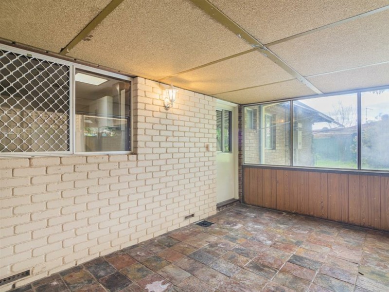 10 Homestead Avenue, Bibra Lake WA 6163