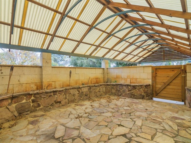 10 Homestead Avenue, Bibra Lake WA 6163