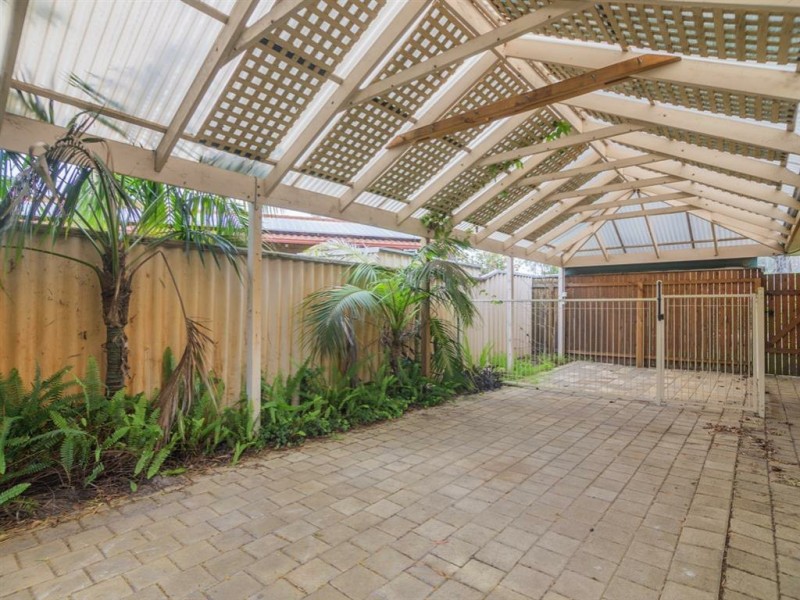 10 Homestead Avenue, Bibra Lake WA 6163