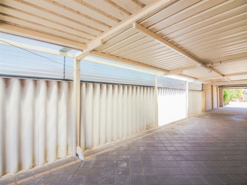 8 Kabbarli Court, South Lake WA 6164