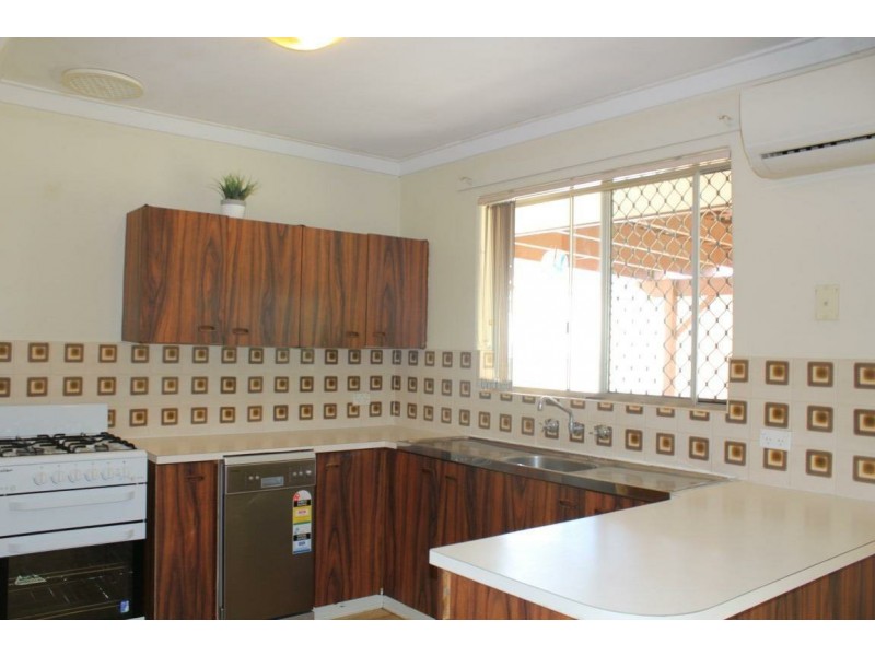 8 Ricketts Court, Rockingham WA 6168