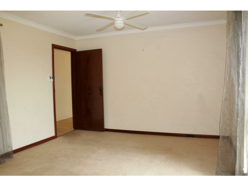 8 Ricketts Court, Rockingham WA 6168