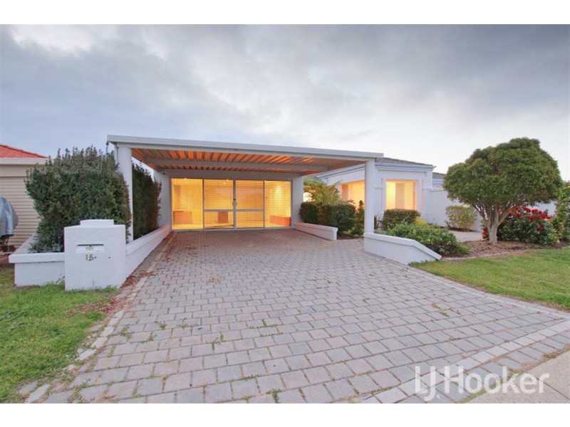 15 Pesaro Green, Secret Harbour WA 6173