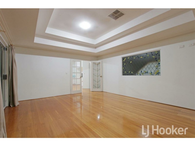 15 Pesaro Green, Secret Harbour WA 6173