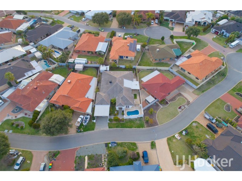 15 Pesaro Green, Secret Harbour WA 6173