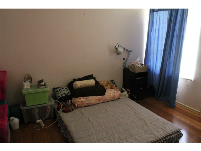 4 Briggs Street, South Lake WA 6164