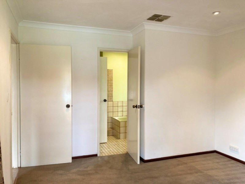 4 Magenta Place, Riverton WA 6148