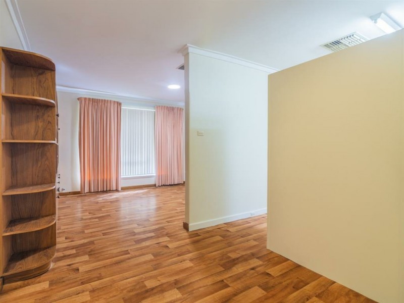 14 Scroop Way, Spearwood WA 6163