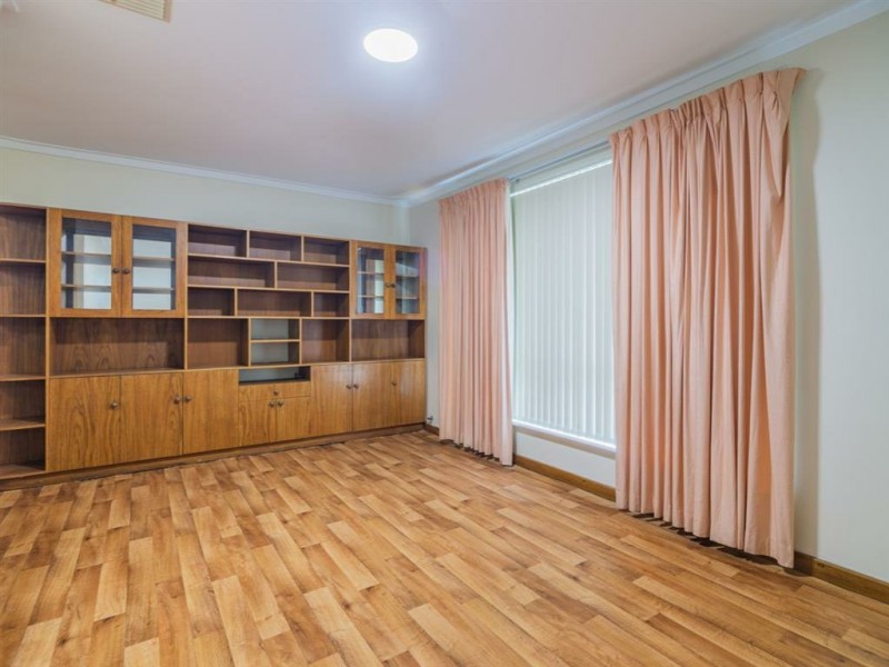 14 Scroop Way, Spearwood WA 6163