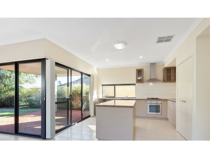7 Platypus Parkway, Beeliar WA 6164