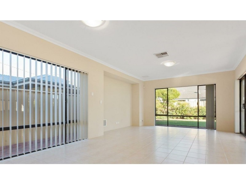 7 Platypus Parkway, Beeliar WA 6164