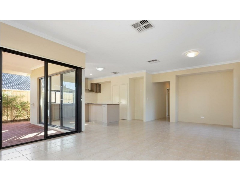 7 Platypus Parkway, Beeliar WA 6164