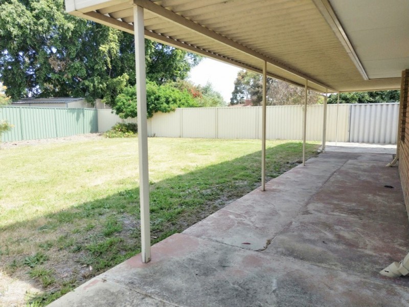 14 Eppalock Grove, South Lake WA 6164