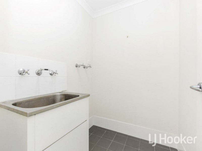 10/42 Merrifield Avenue, Kelmscott WA 6111