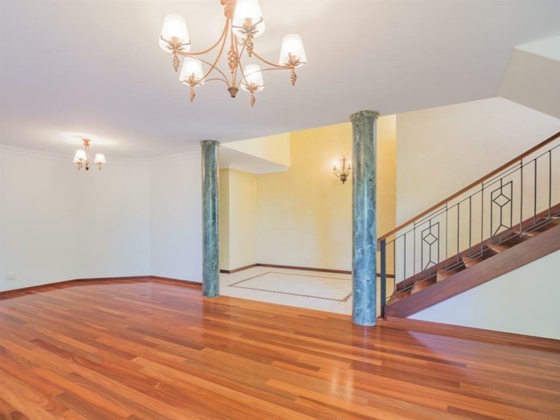 25 Duchart Way, Coogee WA 6166