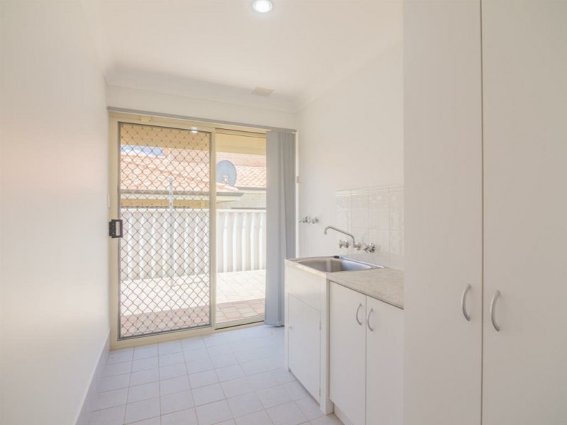 25 Duchart Way, Coogee WA 6166