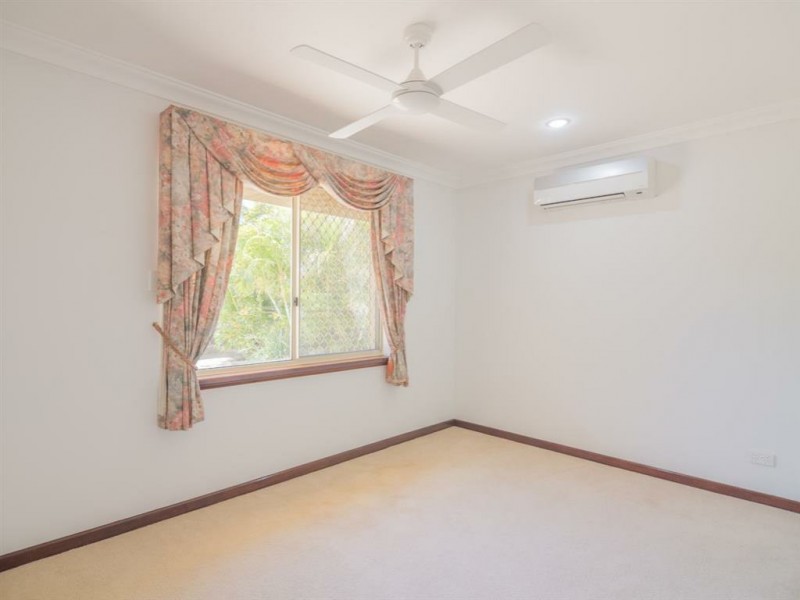 25 Duchart Way, Coogee WA 6166