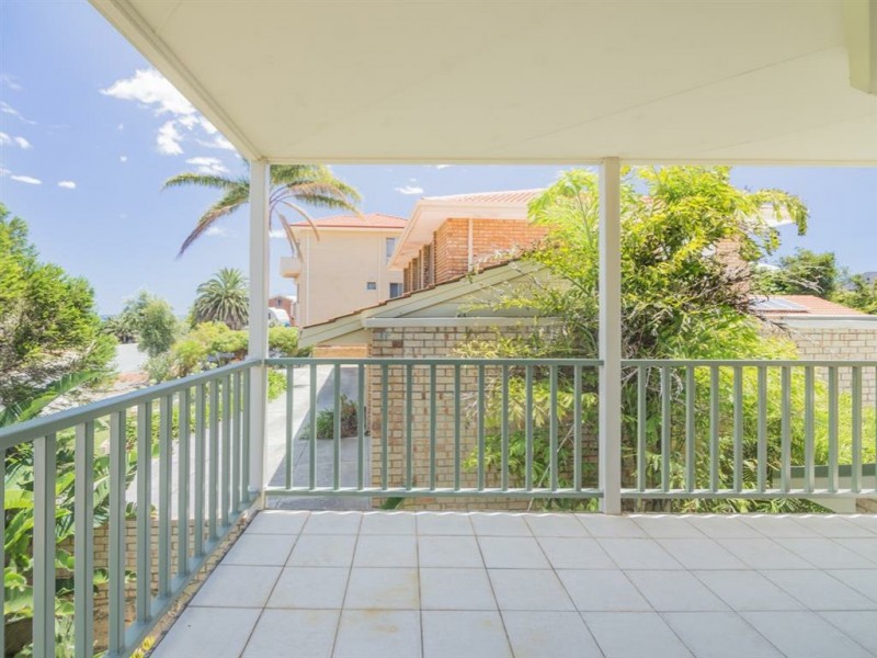 25 Duchart Way, Coogee WA 6166