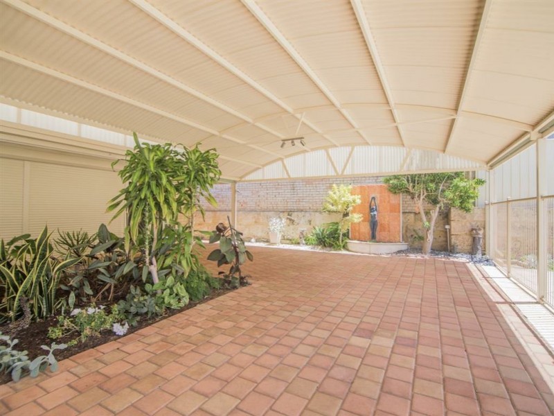 25 Duchart Way, Coogee WA 6166