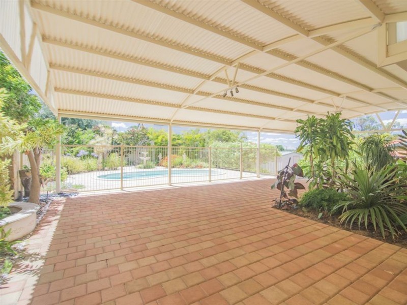 25 Duchart Way, Coogee WA 6166