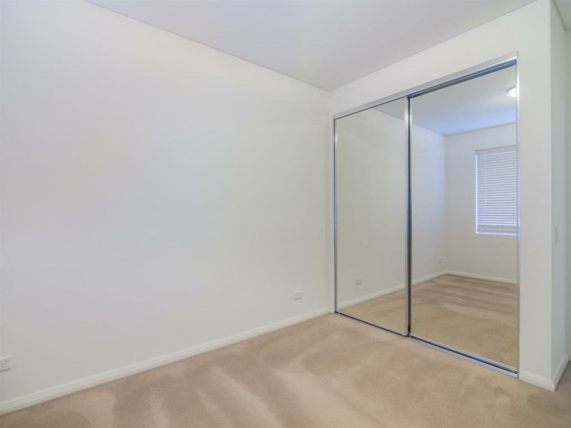 24/1 Stockton Bend, Cockburn Central WA 6164