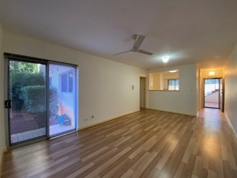 2/5 Doherty Road, Coolbellup WA 6163