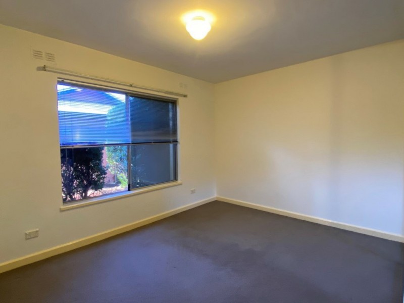 2/5 Doherty Road, Coolbellup WA 6163