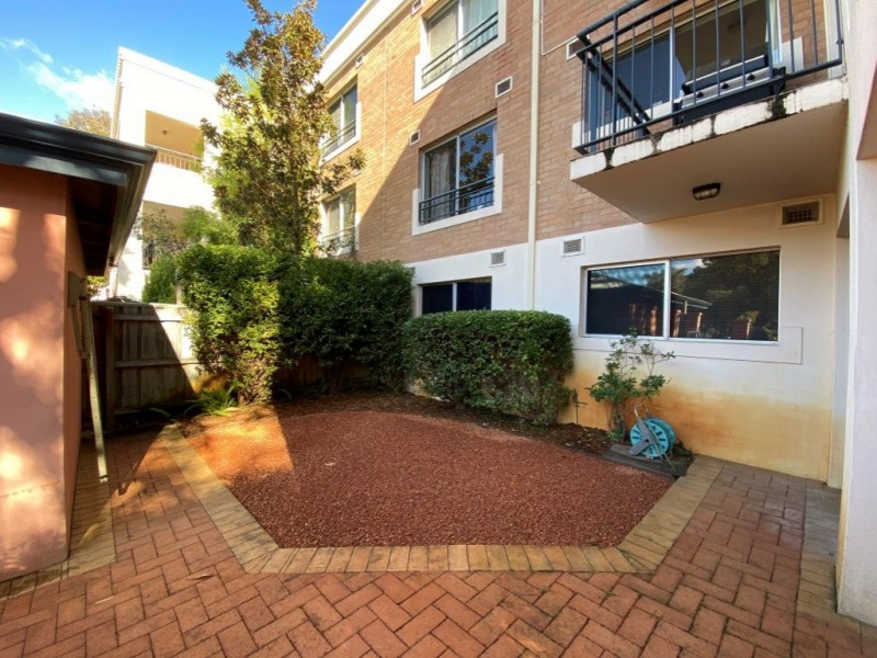 2/5 Doherty Road, Coolbellup WA 6163