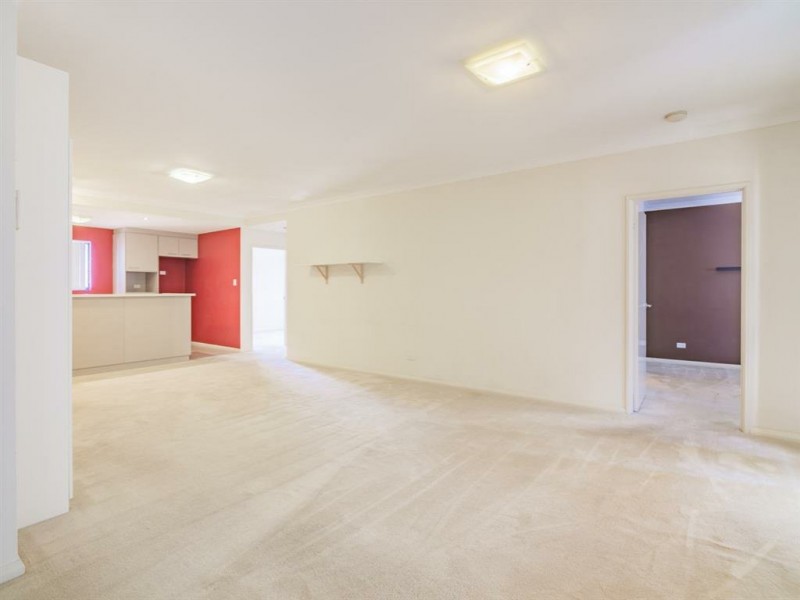 16/2 Stockton Bend, Cockburn Central WA 6164