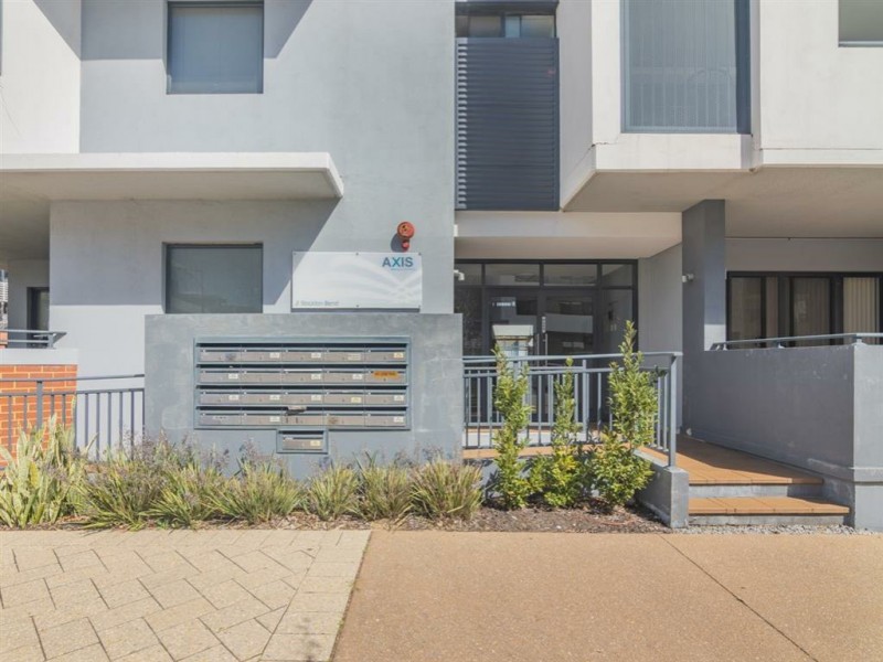 16/2 Stockton Bend, Cockburn Central WA 6164