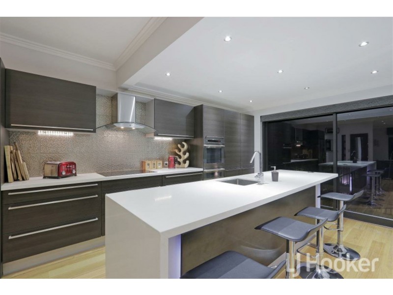 5 Darroch Street, Beaconsfield WA 6162