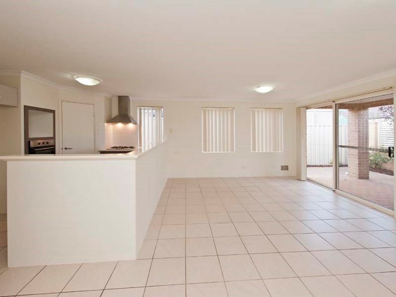 19/17-21 Third Avenue, Kelmscott WA 6111