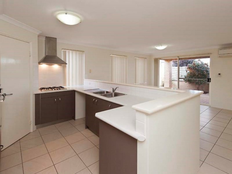 19/17-21 Third Avenue, Kelmscott WA 6111