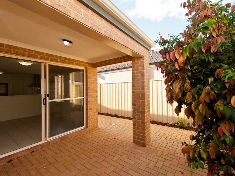 19/17-21 Third Avenue, Kelmscott WA 6111