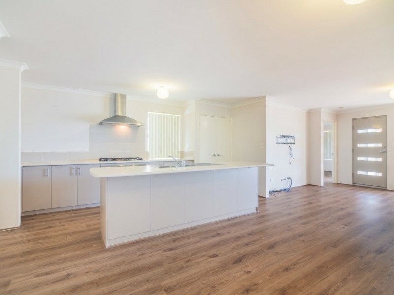 9 Posey Lane, Success WA 6164