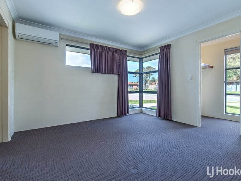 17 Towncentre Drive, Thornlie WA 6108