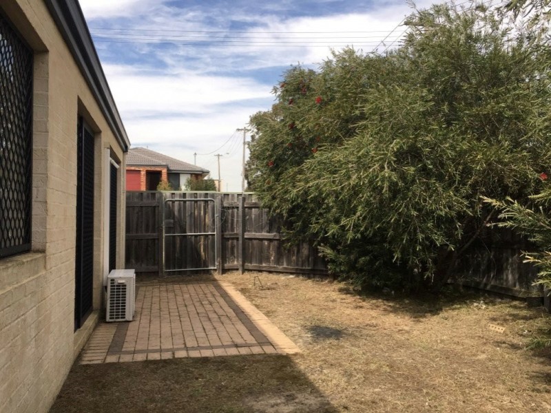 21 Stannard Street, St James WA 6102