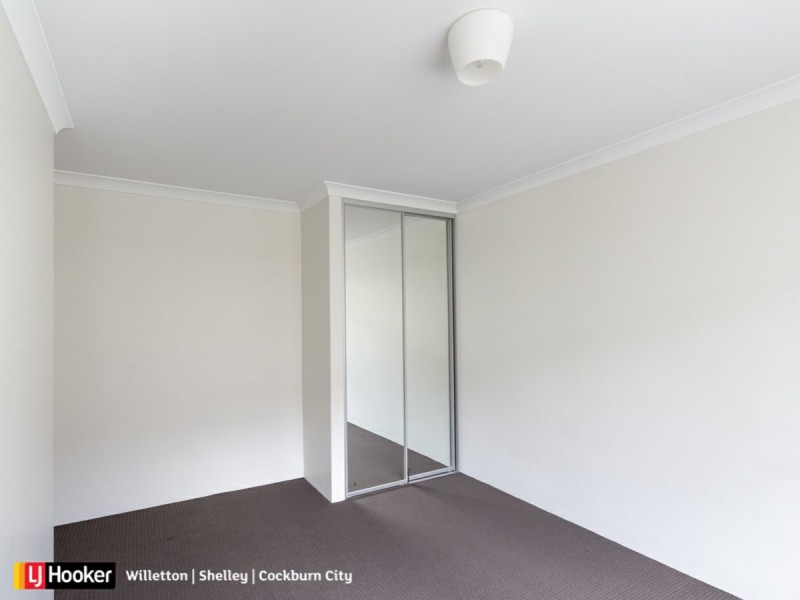 33 Leroy Way, Piara Waters WA 6112